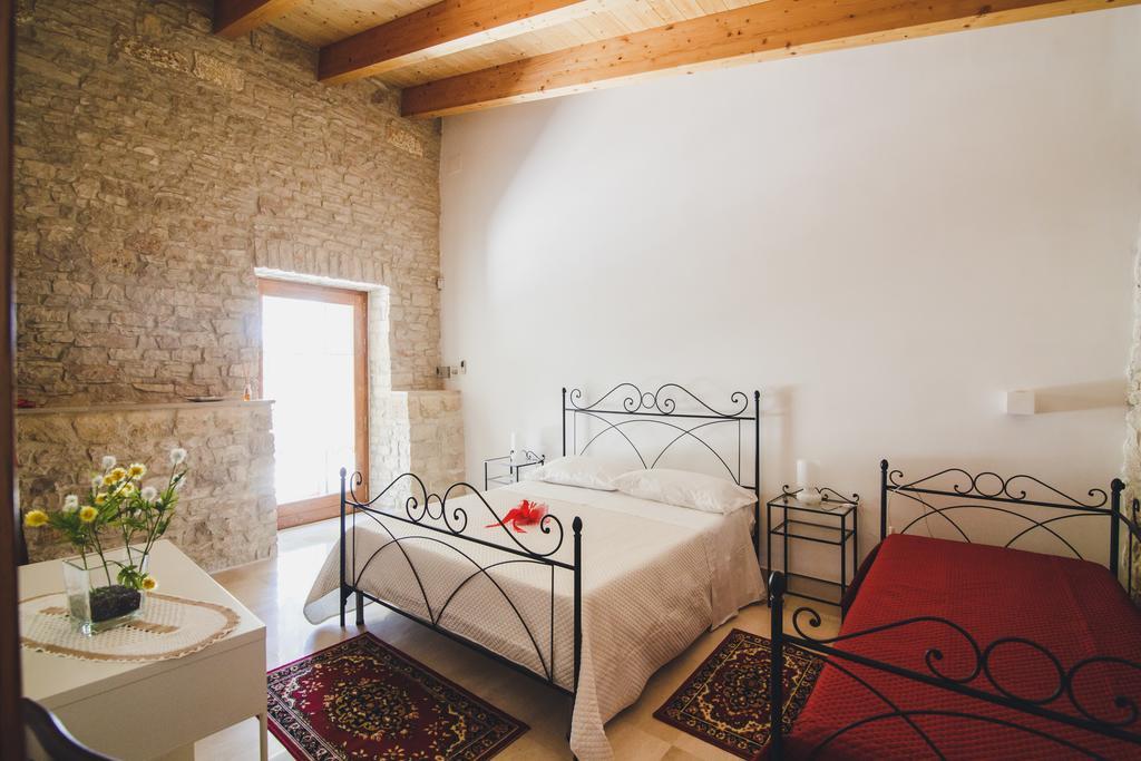 Ai Pilieri Di Bagnoli Villa Castel Del Monte  Eksteriør billede