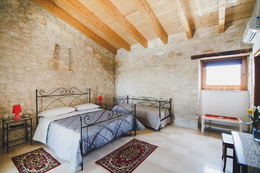Ai Pilieri Di Bagnoli Villa Castel Del Monte  Eksteriør billede